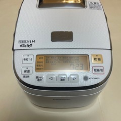 パナソニック炊飯器　SR-PA105の画像