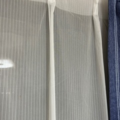 カーテンの画像