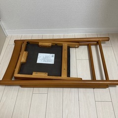 折り畳み椅子の画像