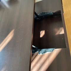 昇降テーブルの画像