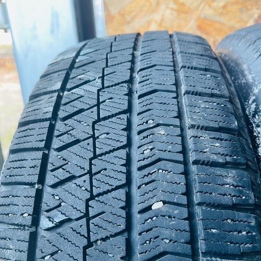 バリ山　BRIDGESTONE ブリヂスト　ブリジストン　VRX2 205/60R16 スタッドレス　タイヤ　2022年製　16インチ