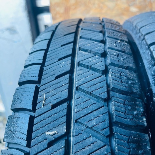 極上タイヤ　イボ付き　BRIDGESTONE ブリヂストン　ブリジストン　VRX3 145/80R13 スタッドレス　タイヤ　2021