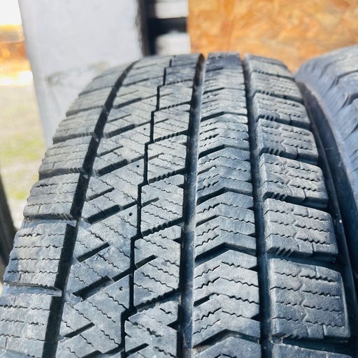 バリ山　BRIDGESTONE ブリヂストン　ブリジストン　VRX2 165/65R14 スタッドレス　タイヤ　2021年製　14イン