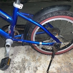 青い自転車子供用の画像