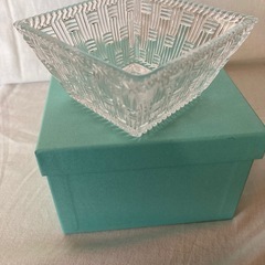 ティファニー Tiffany & Co. ガラス製スクエアボウル 未使用　本日だけの出品の画像