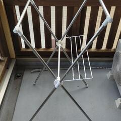 折りタタミ式物干しの画像