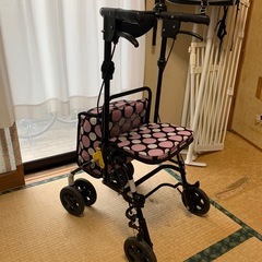 　　　もう少し値下げします　シルバーカーの画像