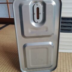 石油ファンヒーター　TOYOTOMI　ストーブの画像