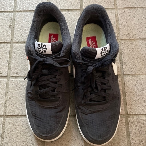 NIKE ナイキ エア フォース 1 ‘07 LV8 AIR FORCE 1 