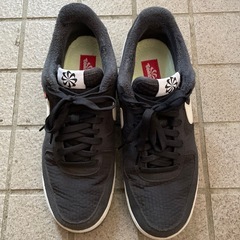 NIKE ナイキ エア フォース 1 ‘07 LV8 AIR FORCE 1 の画像