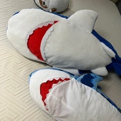 サメクッション　3匹