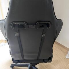 ゲーミングチェアの画像