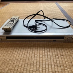 廃バッテリー、DVD、FTRホイール、椅子の画像