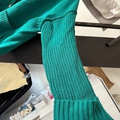 GU カーディガン 値札付きの画像