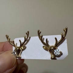ピアス