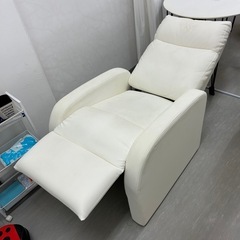 1人掛けリクライニングソファの画像