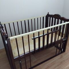 【値下げ】ロリン木製折り畳み式ベビーベッド　マットレス付き※TO...