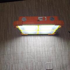 LED　充電式　投光器の画像