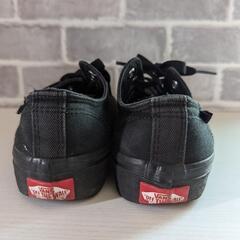 VANS  スニーカー（BLACK）23.0cmの画像