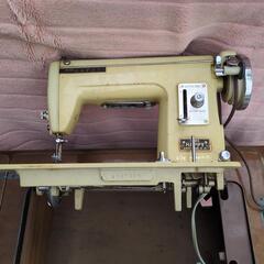 昭和レトロ　足踏みミシン　の画像