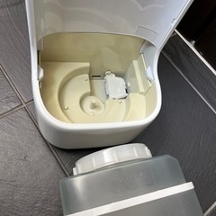 加熱気化式加湿器　SHARPプラズマクラスターの画像
