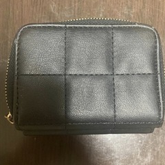 黒　ブラック　財布　三つ折り　三つ折り財布　レディース　ゴールドの画像