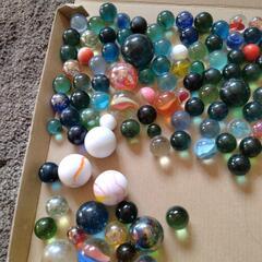 ビー玉の画像