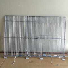 【限定値下げ】商品説明ご覧ください。ストーブガードの画像