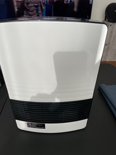 セラミック　ヒーター　2021年製 美品半年使用 トイレや洗面所などに　タイマー付き!