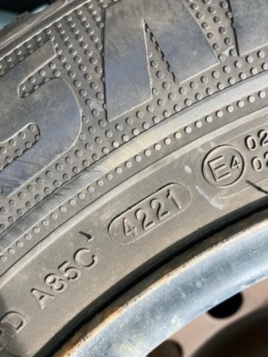 車のパーツ タイヤ、ホイール