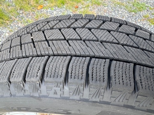 (最終値下げ)21年 バリ山 ブリヂストン ブリザックVRX3 185/60 R15