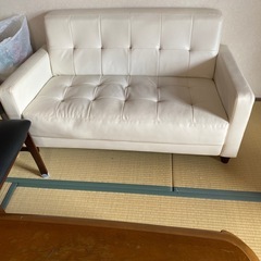 ソファー
