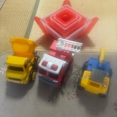 おもちゃ　働き車