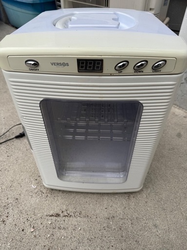 VERSOS ベルソス　25L 冷温庫 VS-404WH/BK　AC/DC電源対応 【中古品】