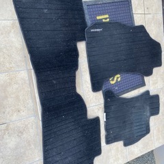 フォレスター sj 系　フロアマット　純正