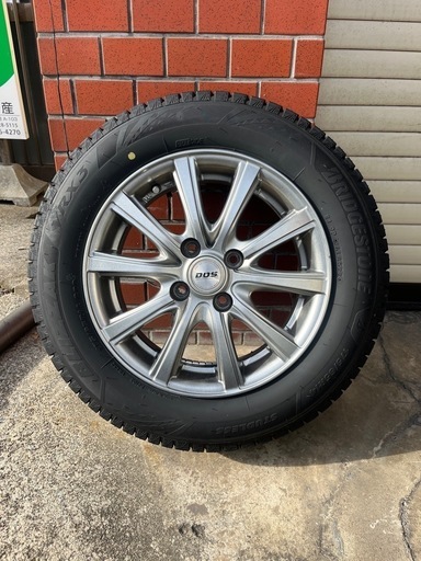 ブリヂストンスタッドレスタイヤ175/65R14