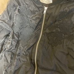 冬以外に使えるブルゾンの画像