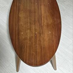 折りたたみ木製テーブルの画像