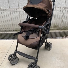 combi ベビーカーの画像