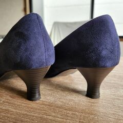 【値下げ】【未使用】パンプス　ネイビー　22.5cmの画像