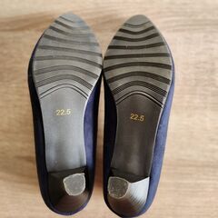 【値下げ】【未使用】パンプス　ネイビー　22.5cmの画像