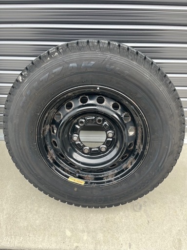 【取引完了】200系ハイエース スタッドレス 195/80/R15 BRIDGESTONE VL1 