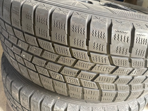 スタッドレスタイヤ　195/65/r15