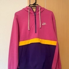  【NIKE　ハーフジップ　パーカー　Lサイズ 】ナイキ ピンク...