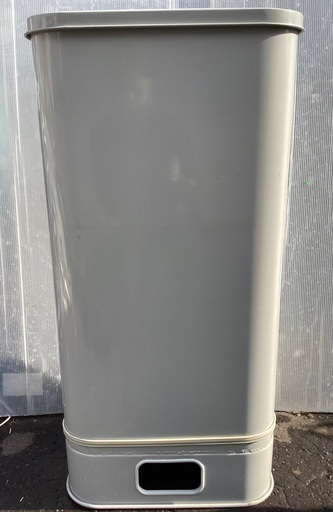 灯油タンク  90L  中古品 4500円 ①