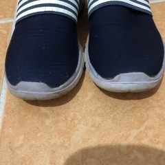 18センチ　スニーカーの画像