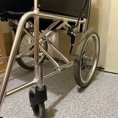 車椅子 イス いす　軽量 有名メーカーの画像