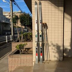 FISCHERスキー板(180cm)・ストック(120cm)