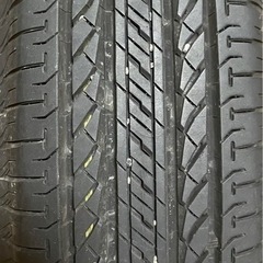 車のパーツ タイヤ、ホイールの画像