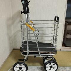 美品！値下げしました！シルバーカー　農作物や、ゴミの日の運搬用にも便利！　　箱あり　室内利用の画像